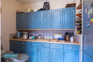 Kitchen- click for photo gallery